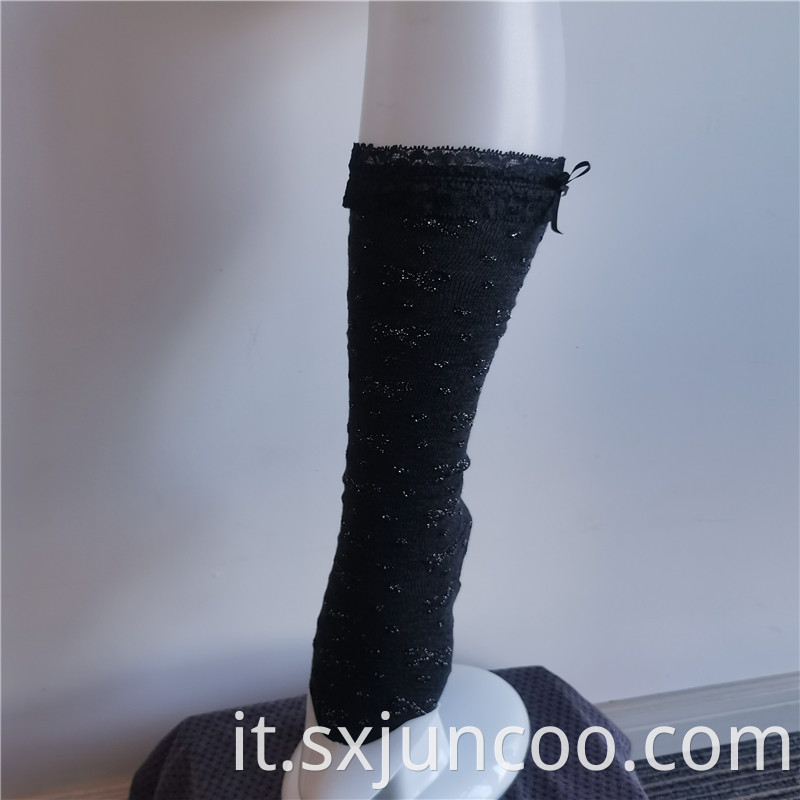 Elegant Charming Black Embroidery Lace Crew Socks